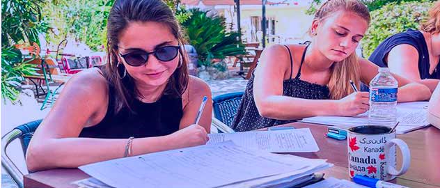 Cours-de-français-en-présentiel-juniors azurlingua